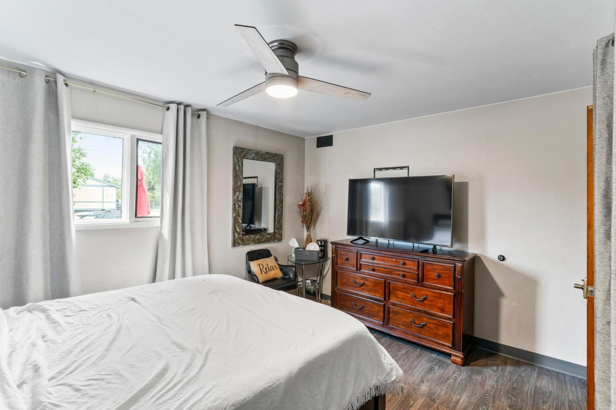 King Suite On 16Th Ave Анкоридж Экстерьер фото